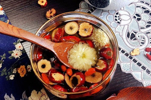 Trà hoa cúc táo đỏ kỷ tử - Ảnh 3